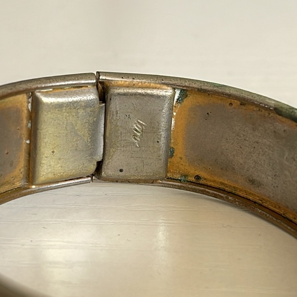 Vintage Coro Cameo Bracelet - Picture 7 of 11